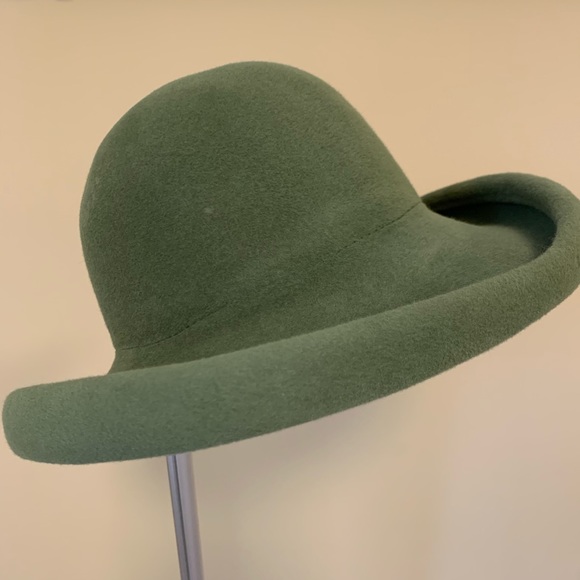Eric Javits Accessories - Eric Javits Squishee Packable Wool Hat Olive Green